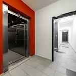 Apartment - Cozy With Parking *