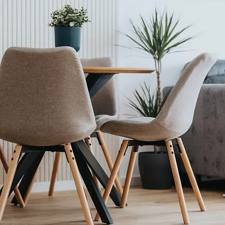 - Cozy With Parking Apartment