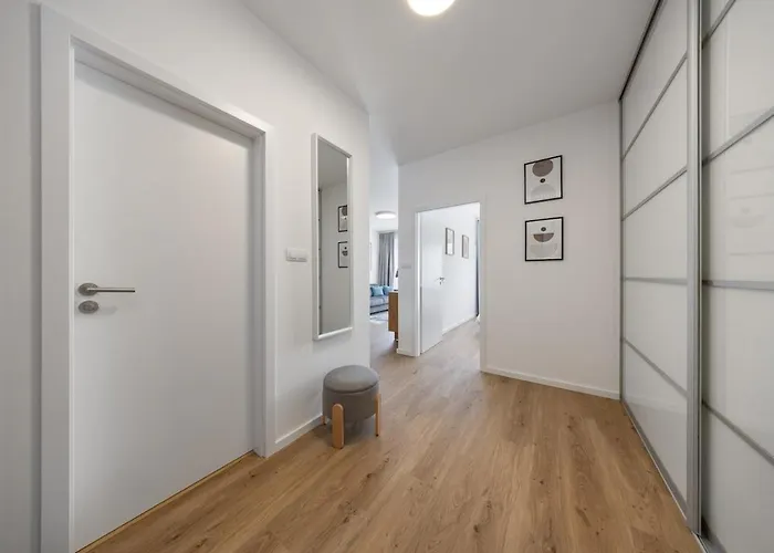 - Cozy With Parking Apartment