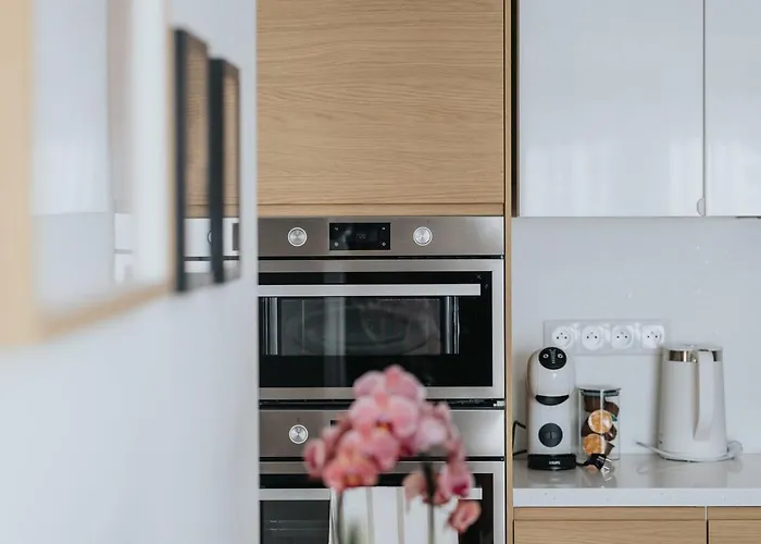 Apartment - Cozy With Parking Bratislava