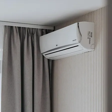 - Cozy With Parking Apartament